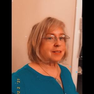 Meet your Posher, Carla